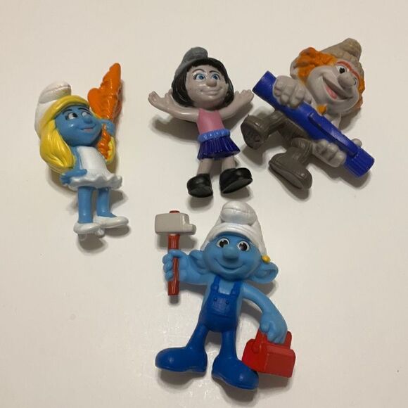 Bundle of 4 2013 McDonald’s Smurfs - Picture 1 of 13